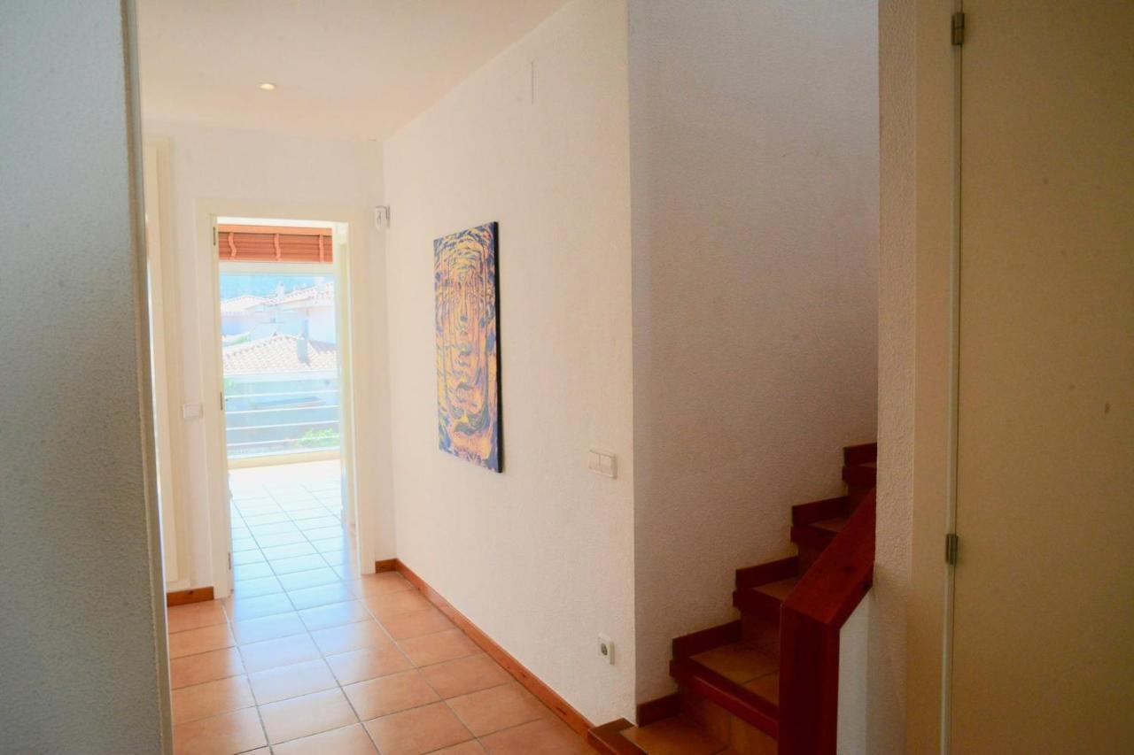 Beachfront Duplex With Terrace And Sea Views - Cadaqués Exterior foto