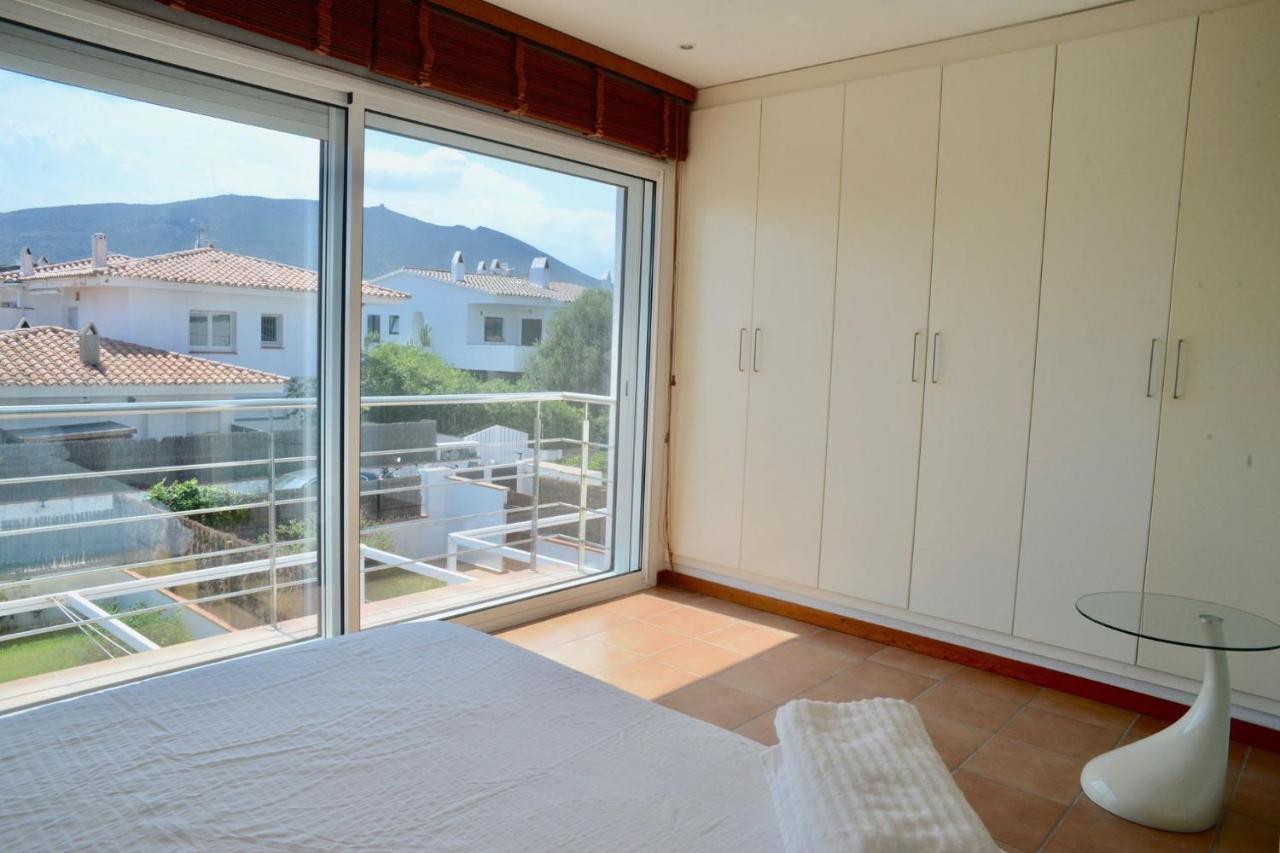 Beachfront Duplex With Terrace And Sea Views - Cadaqués Exterior foto
